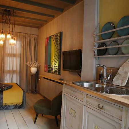 Bed and Breakfast Downtown46 Bergen op Zoom Exterior foto